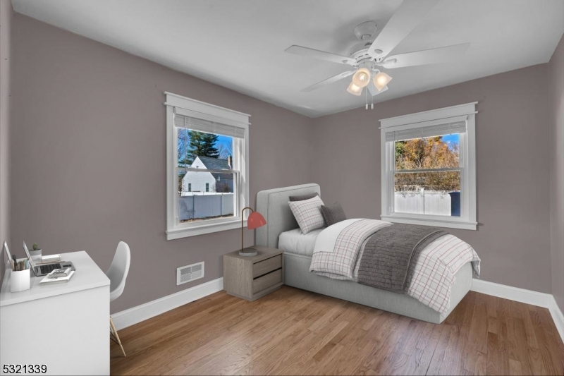 Pershing/Budd Lk - Residential