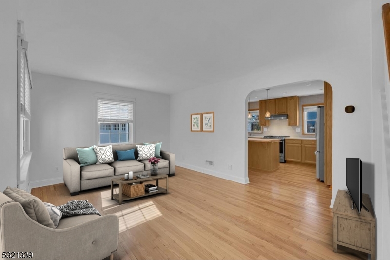 Pershing/Budd Lk - Residential