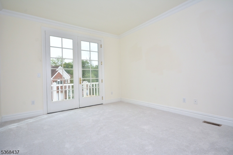 Lakeside Villas at Watchung - Residential