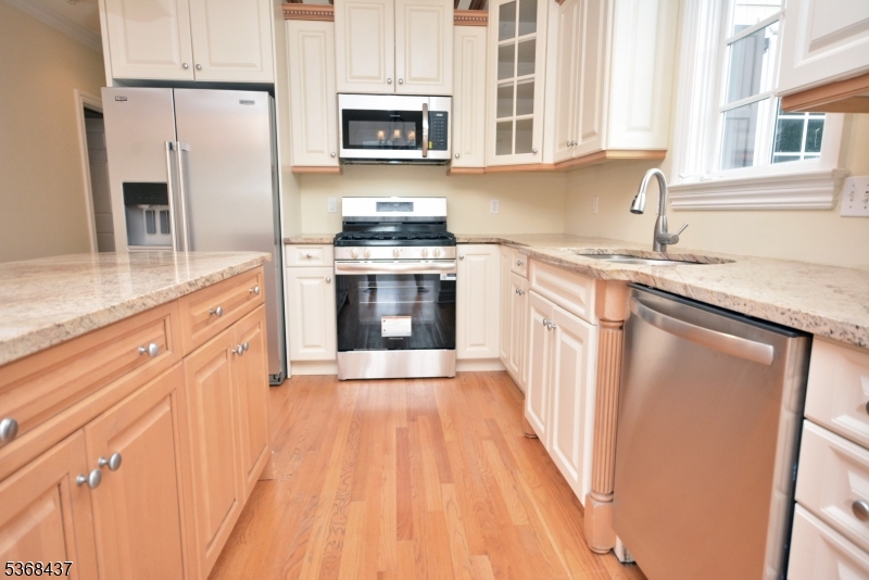 Lakeside Villas at Watchung - Residential