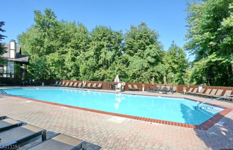 Ridge Gardens - Residential