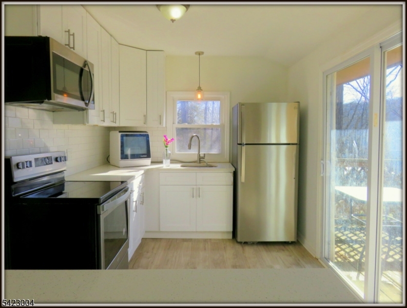 PAULINSKILL LAKE - Residential