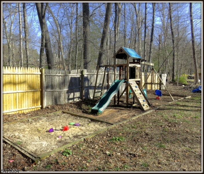 PAULINSKILL LAKE - Residential