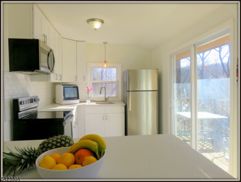 PAULINSKILL LAKE - Residential