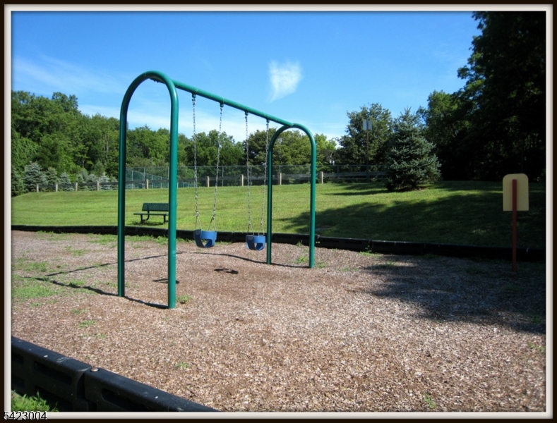 PAULINSKILL LAKE - Residential