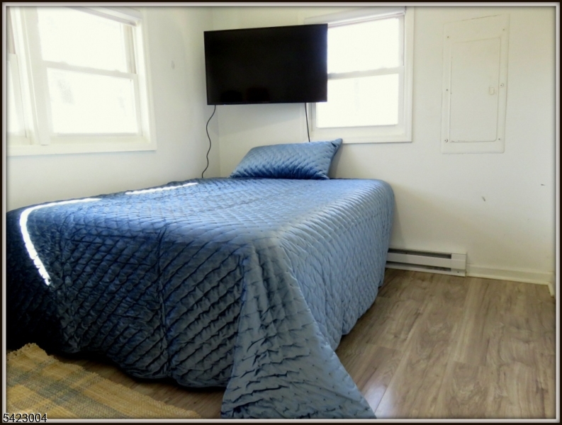 PAULINSKILL LAKE - Residential