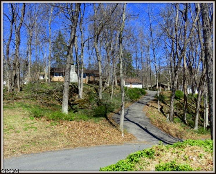 PAULINSKILL LAKE - Residential