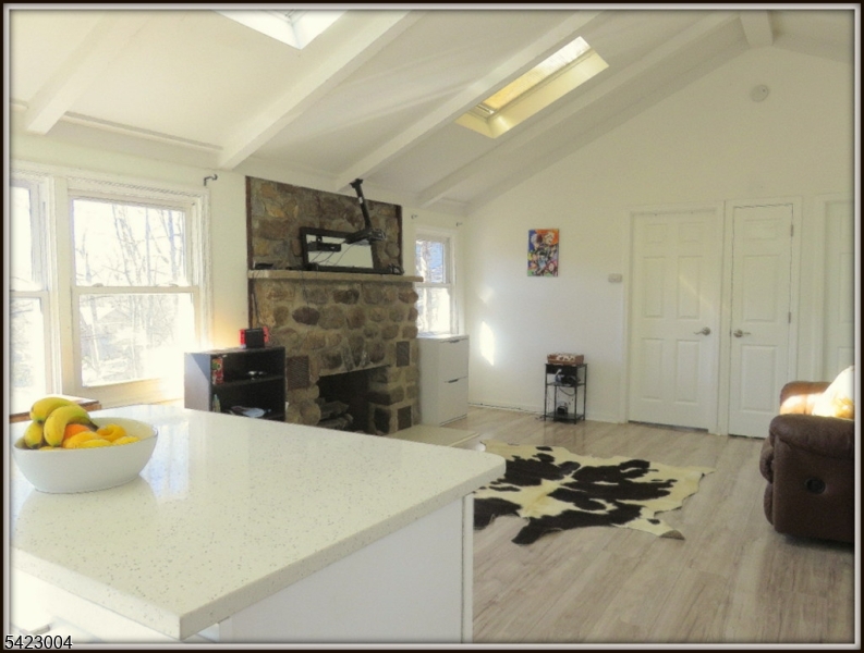 PAULINSKILL LAKE - Residential