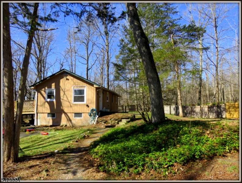 PAULINSKILL LAKE - Residential