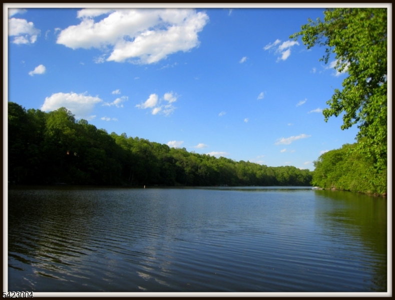PAULINSKILL LAKE - Residential