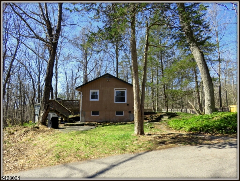 PAULINSKILL LAKE - Residential