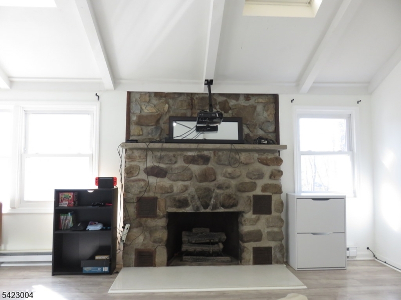 PAULINSKILL LAKE - Residential