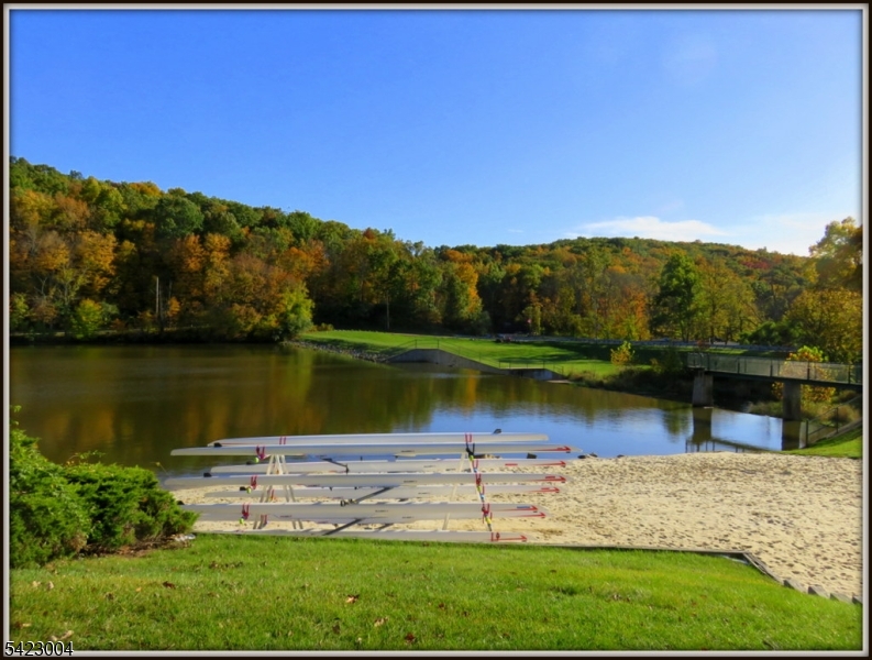 PAULINSKILL LAKE - Residential