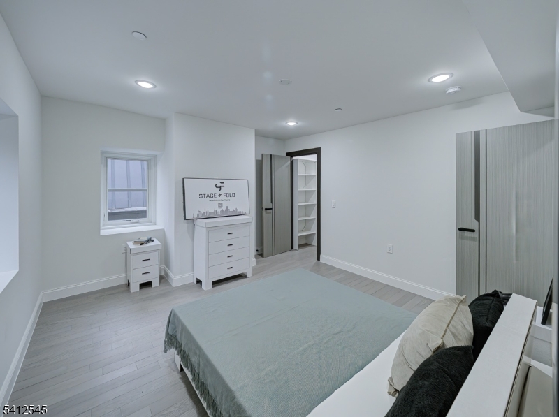 The Clifton Pl - Residential