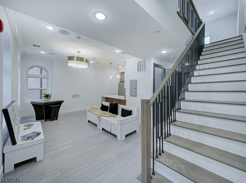 The Clifton Pl - Residential