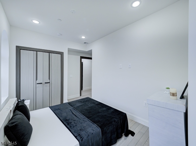 The Clifton Pl - Residential