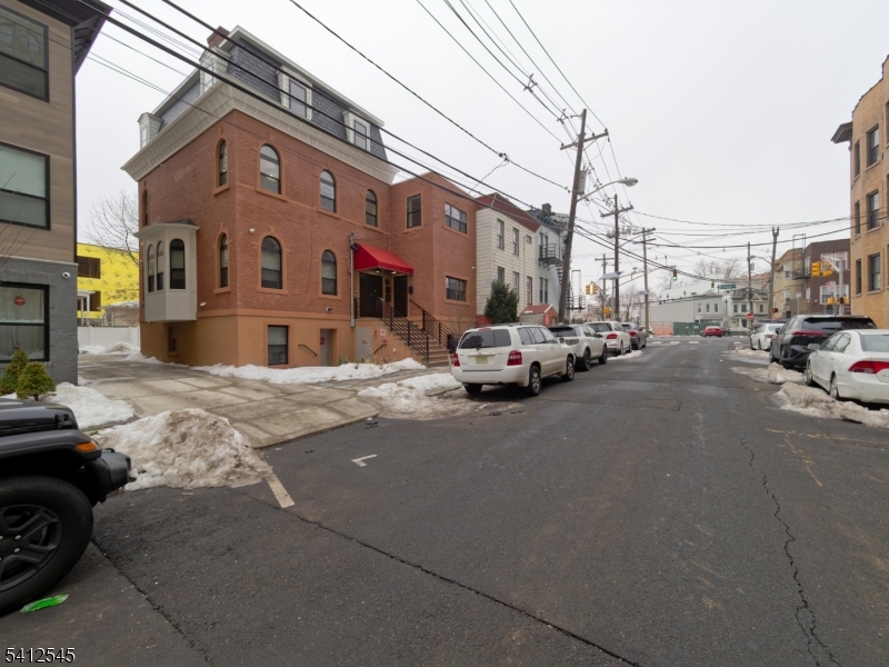 The Clifton Pl - Residential