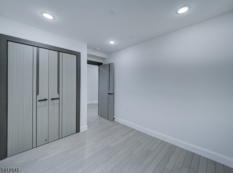 The Clifton Pl - Residential