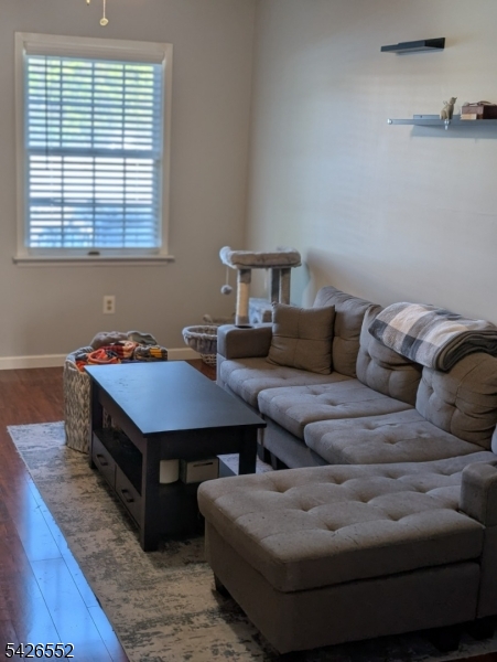 Oak Street Commons - Residential