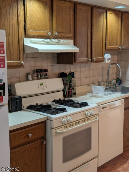 Oak Street Commons - Residential