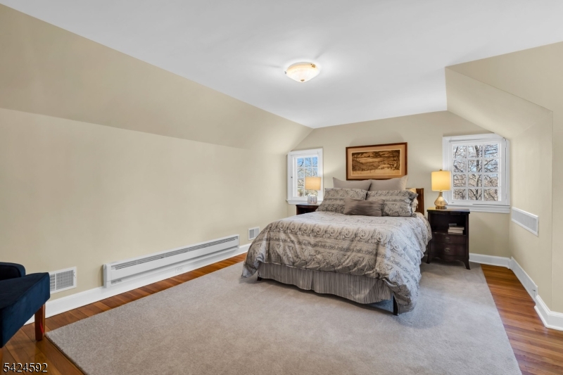 SLEEPY HOLLOW - Residential