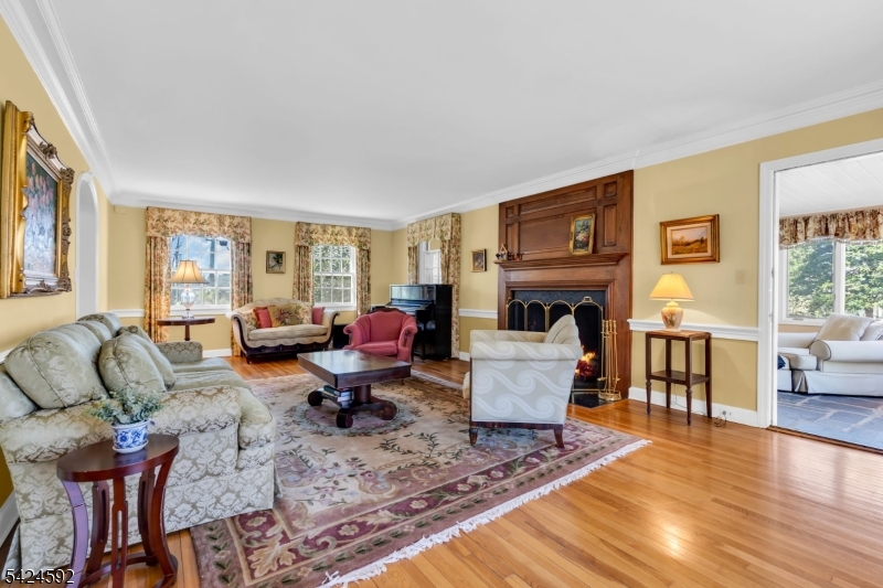 SLEEPY HOLLOW - Residential