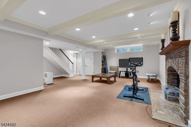 SLEEPY HOLLOW - Residential