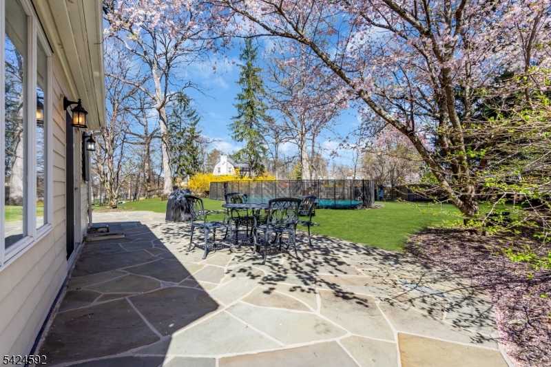 SLEEPY HOLLOW - Residential