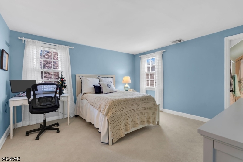 SLEEPY HOLLOW - Residential