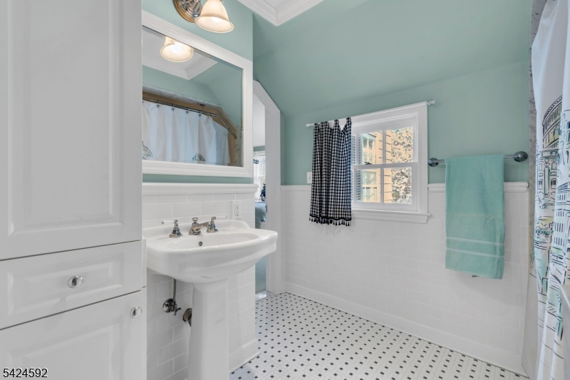 SLEEPY HOLLOW - Residential