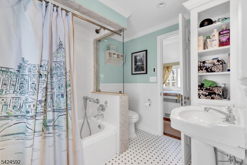 SLEEPY HOLLOW - Residential