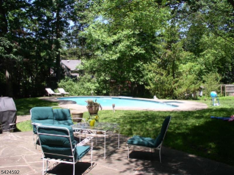 SLEEPY HOLLOW - Residential