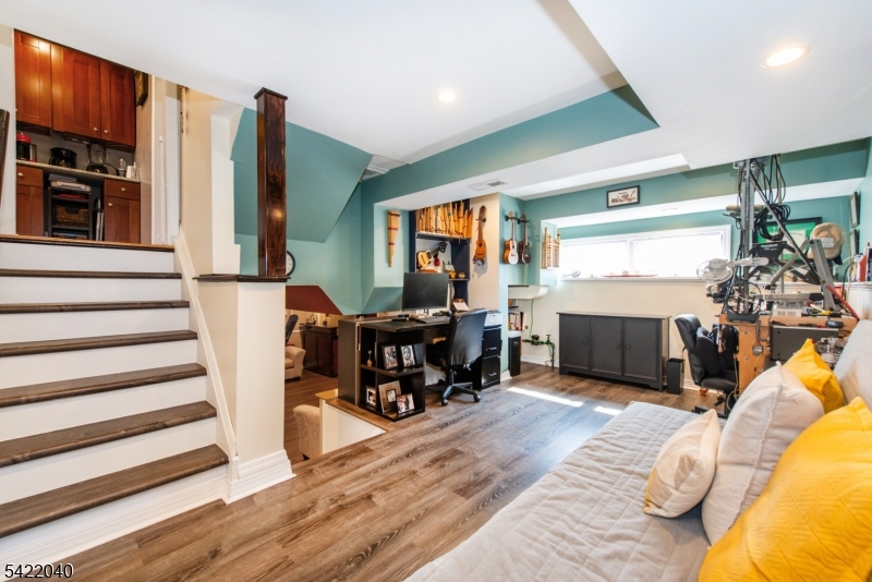 Greglawn - Residential