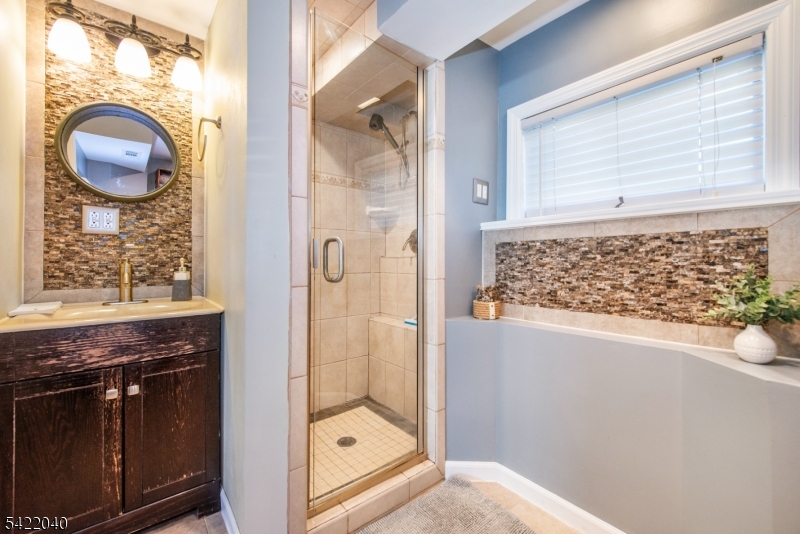 Greglawn - Residential