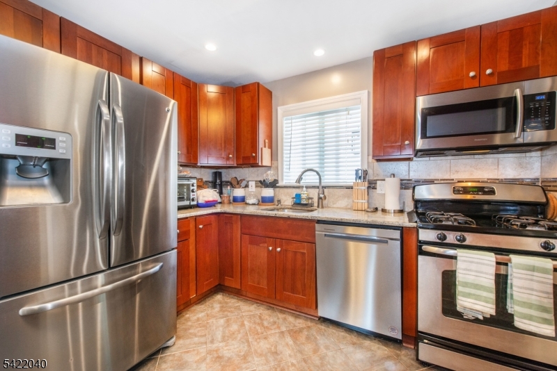 Greglawn - Residential