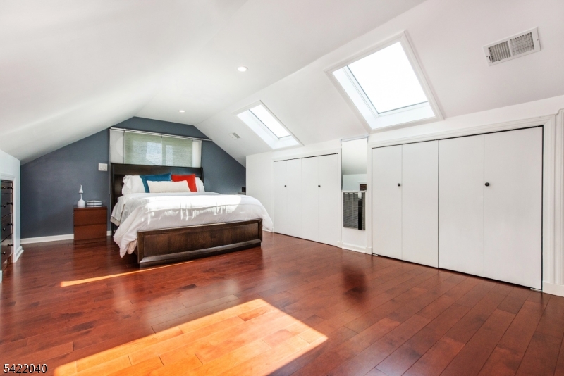 Greglawn - Residential