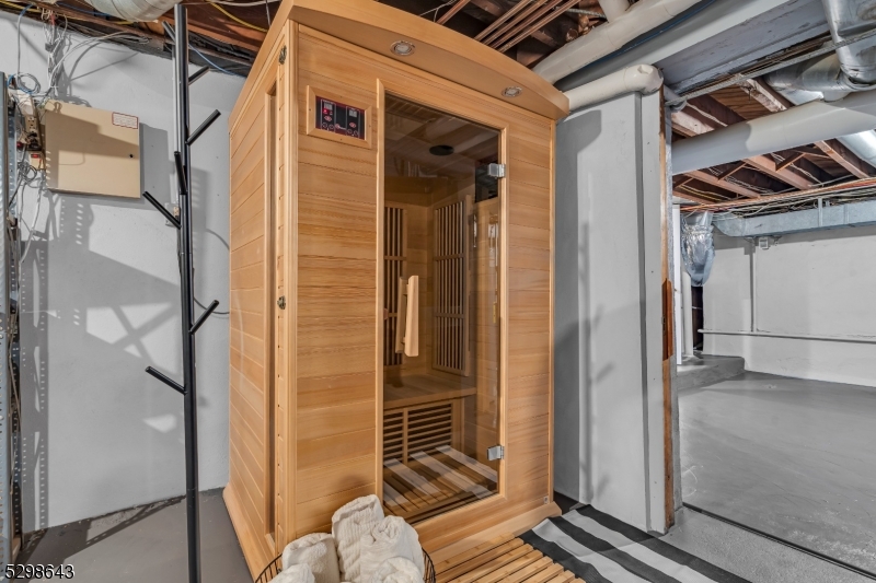 Short Hills - Residential