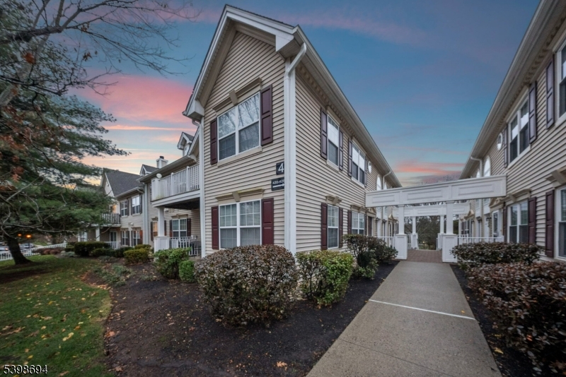 Cedar Brook - Residential