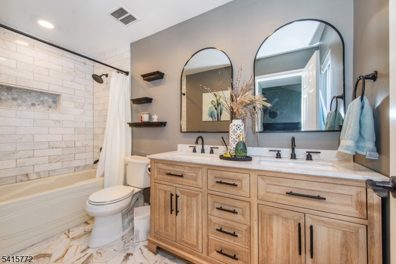 Glen Brooke at Bridgewater - Residential