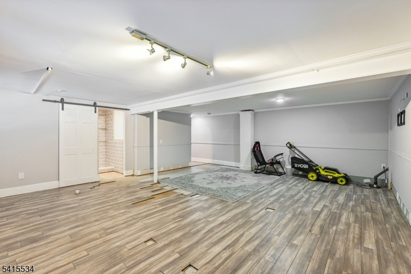 OLD MILFORD ESTATES - Residential