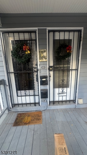 Newark City, New Jersey 07104, United States, 3 Bedrooms Bedrooms, ,1 BathroomBathrooms,Residential,Active,227254