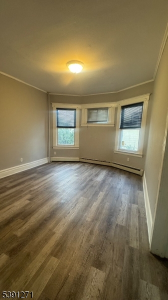 Newark City, New Jersey 07104, United States, 3 Bedrooms Bedrooms, ,1 BathroomBathrooms,Residential,Active,227254