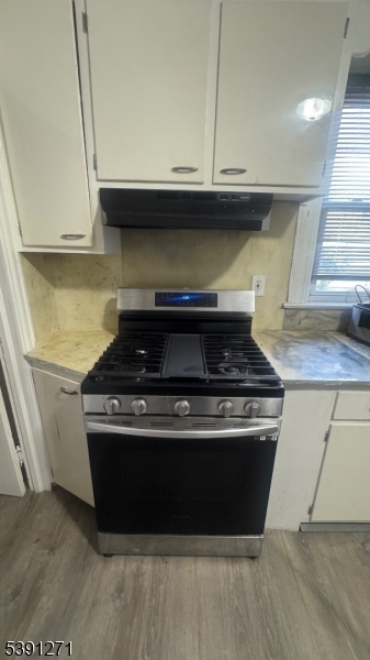 Newark City, New Jersey 07104, United States, 3 Bedrooms Bedrooms, ,1 BathroomBathrooms,Residential,Active,227254