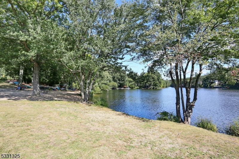 Skyline Lakes - Residential