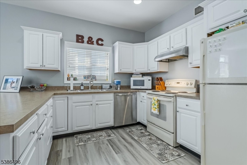 Burnham Park - Residential Lease