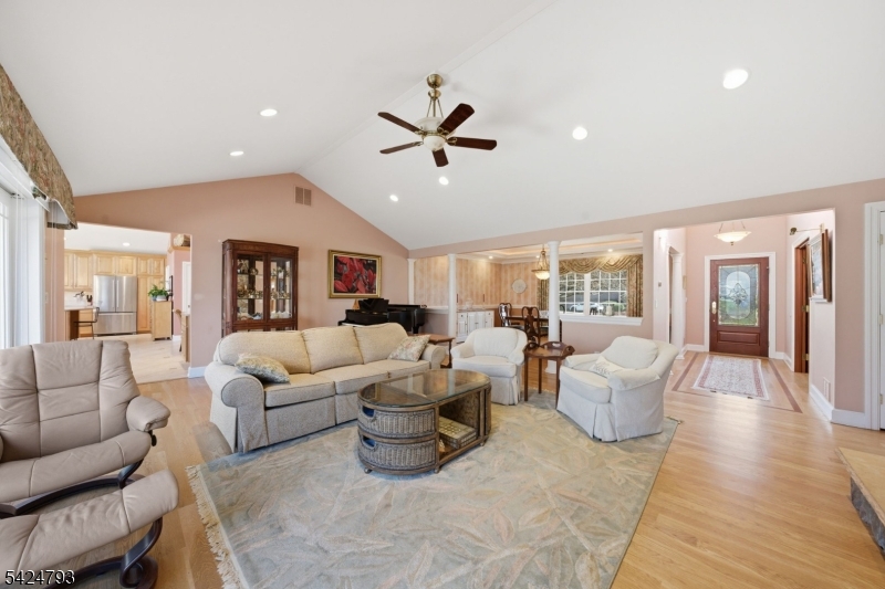 Edgewater Lake - Residential