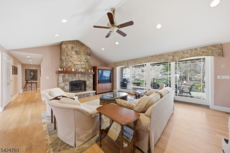 Edgewater Lake - Residential