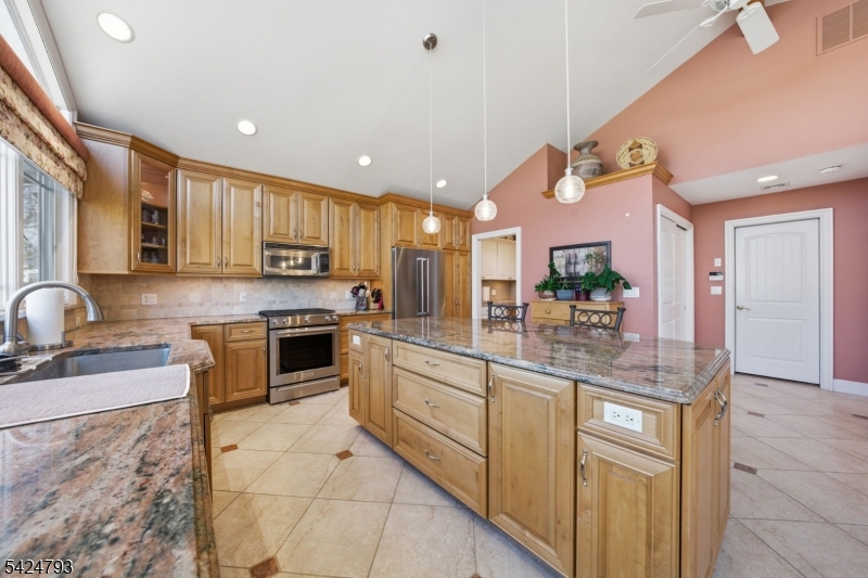 Edgewater Lake - Residential