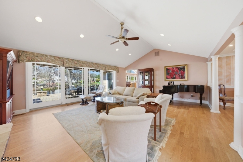 Edgewater Lake - Residential