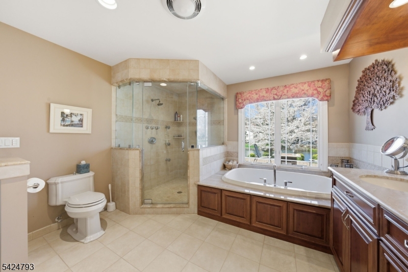 Edgewater Lake - Residential